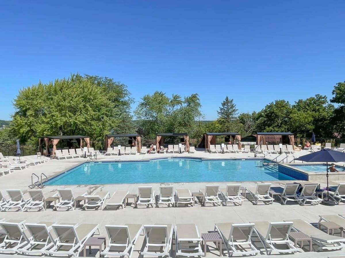 New Lake Como Condo With Lake Views Lake Geneva Luaran gambar