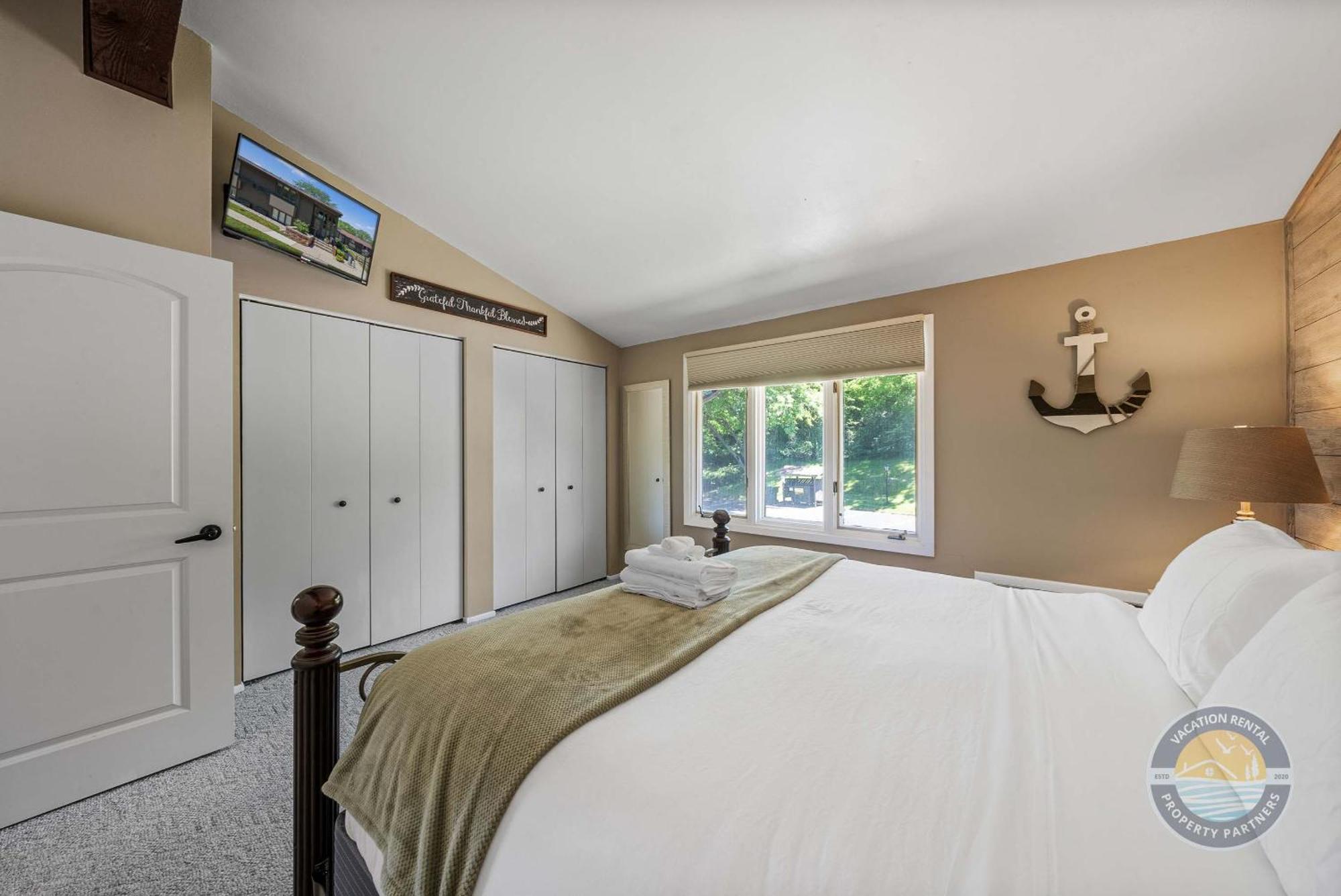 New Lake Como Condo With Lake Views Lake Geneva Luaran gambar