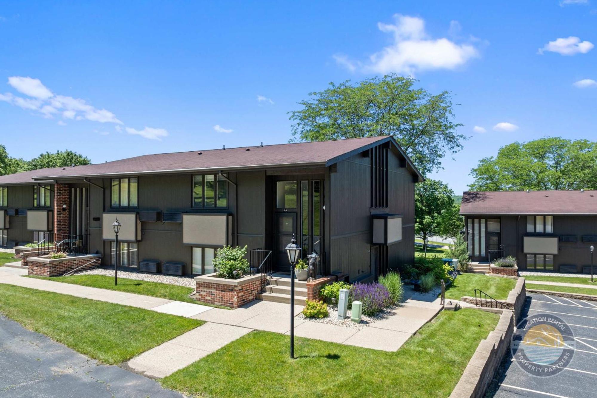 New Lake Como Condo With Lake Views Lake Geneva Luaran gambar