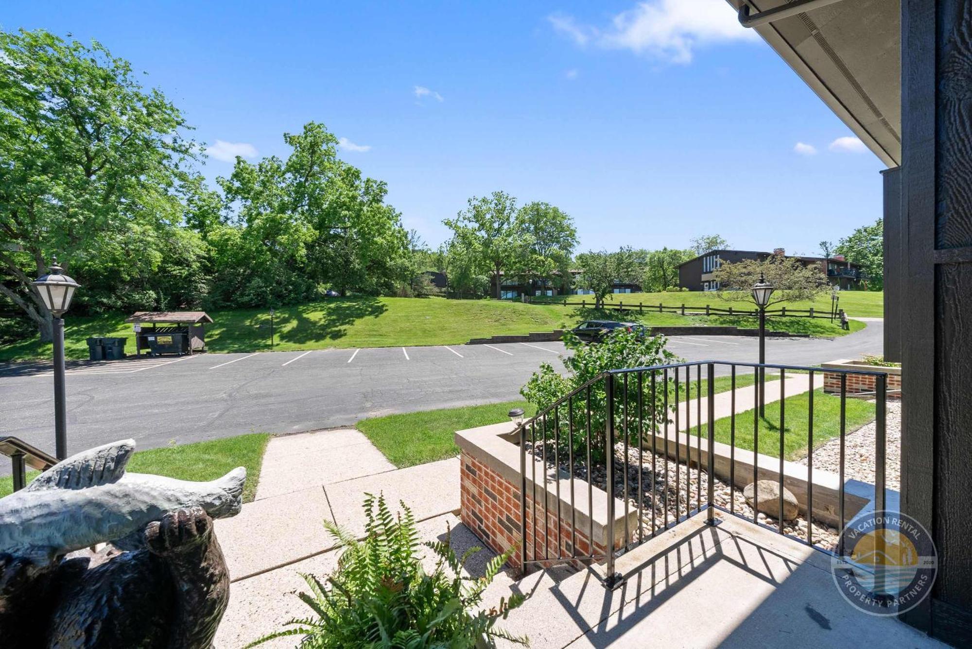 New Lake Como Condo With Lake Views Lake Geneva Luaran gambar