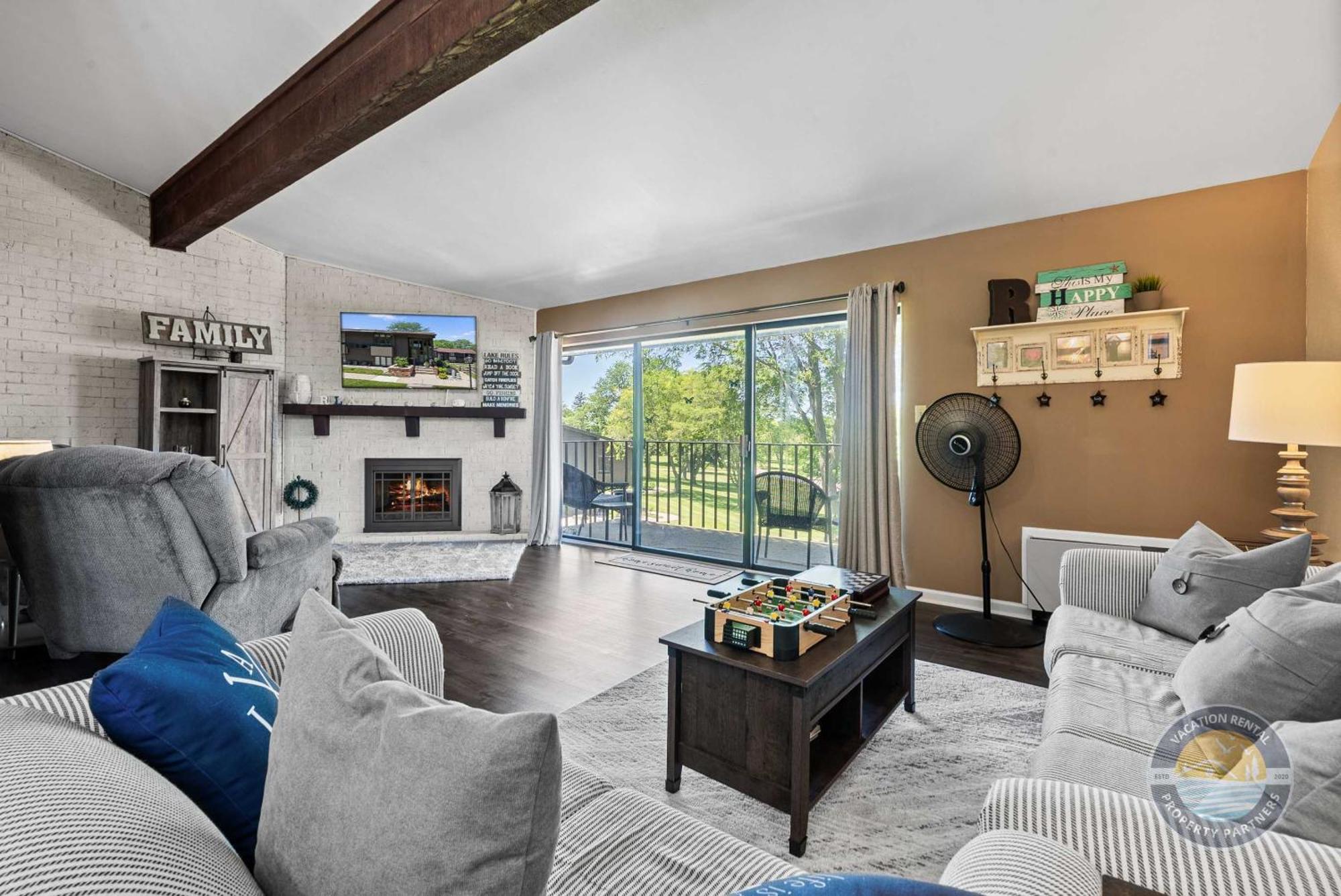 New Lake Como Condo With Lake Views Lake Geneva Luaran gambar
